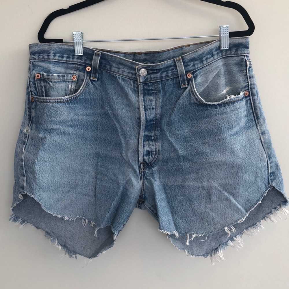 Vintage Levi’s 501 Cut-Off Light Denim Shorts